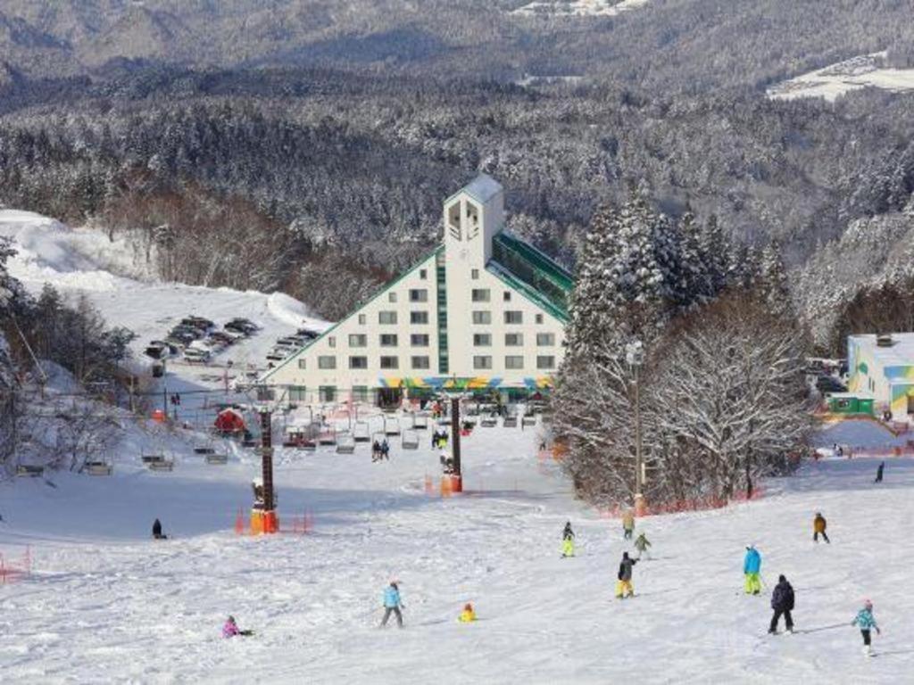 Washigatake Kogen Hotel Rainbow Gujō Exterior foto
